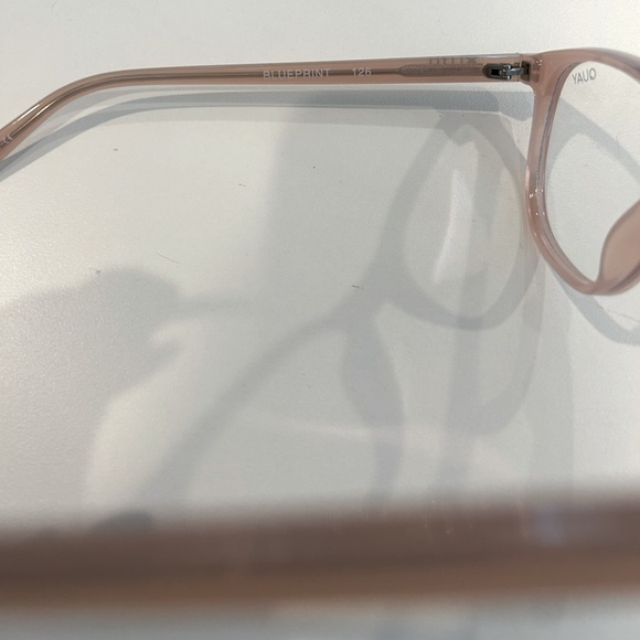 Quay Bluelight frames - Blueprint in Clear Pink - Picture 2 of 5